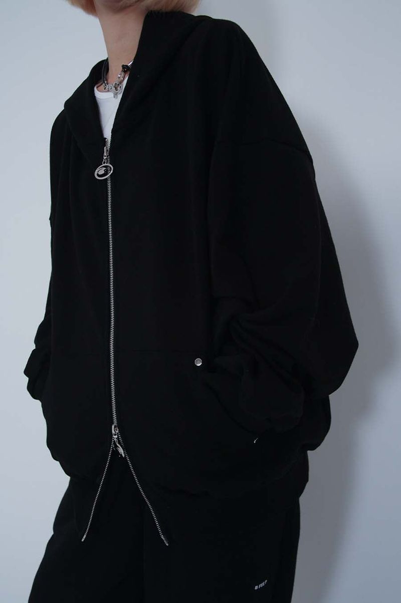 2WAY LOGO TWIST STUD HOOD ZIP-UP_BLACK
