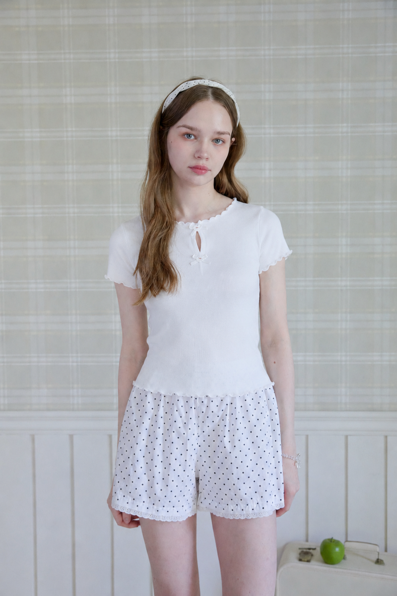 PINK PINEAPPLE（ピンクパイナップル）の「CANDY RIBBON FRILL T-SHIRT（Tops）」