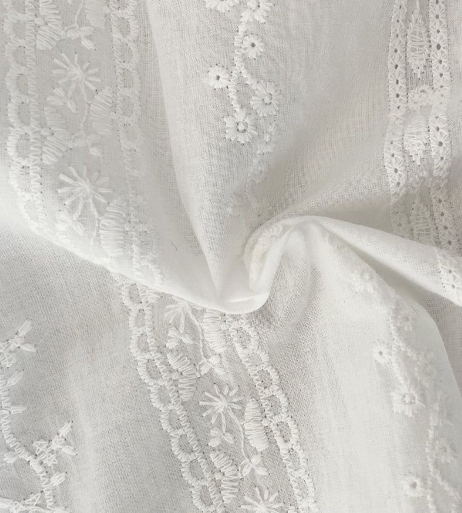 Sedel Lace Flower Embroidery Blouse