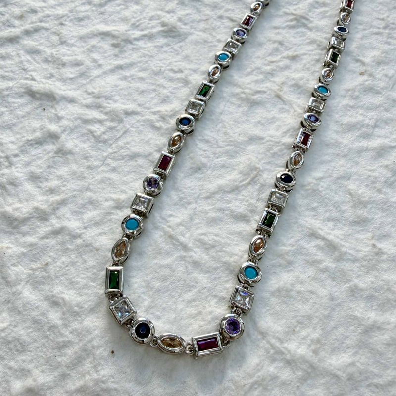 Silver Frame Gem Necklace