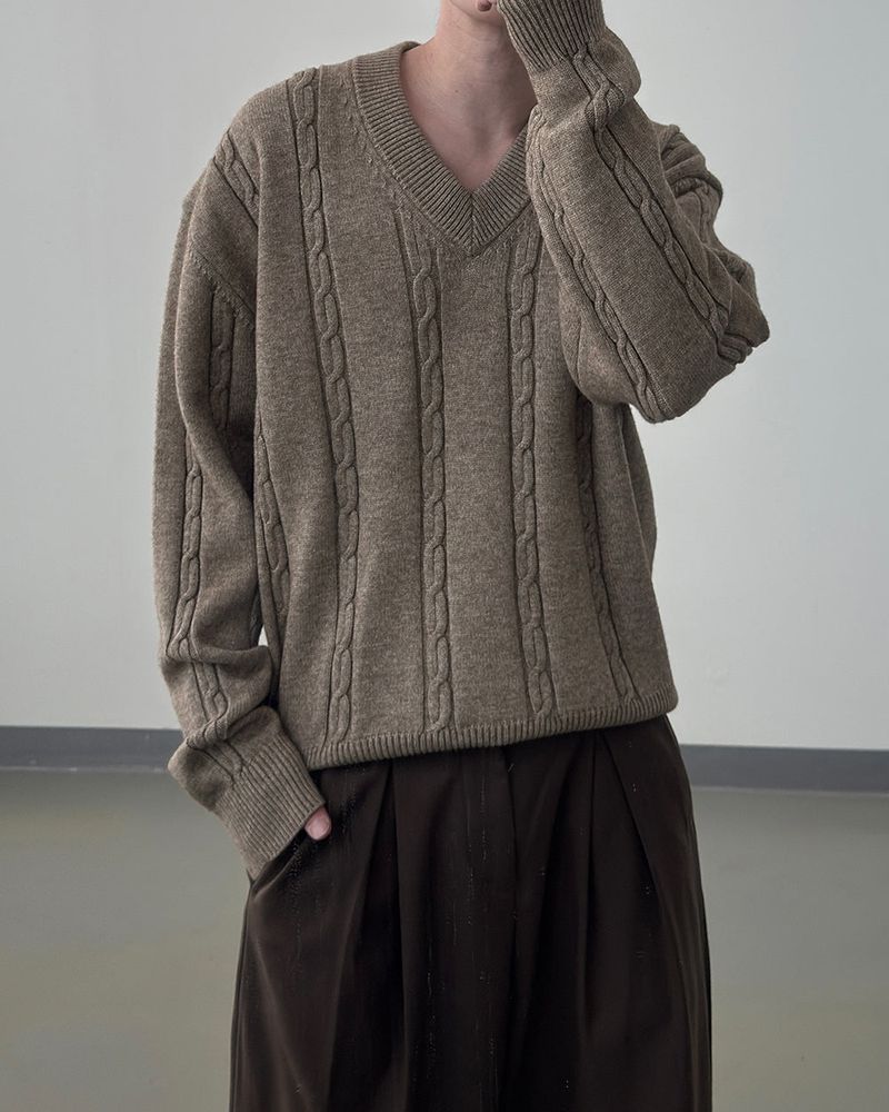 Melter Semi-Cropped Cable V-Neck Knit