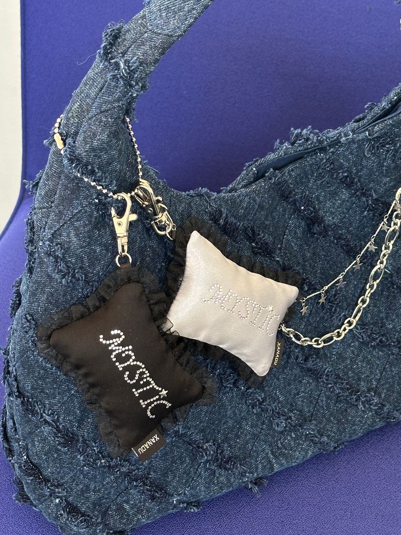 MYSTIC CUSHION KEYRING_SILVER