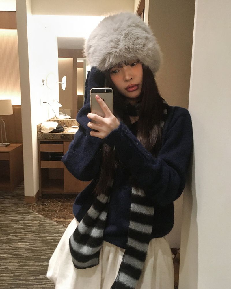 Eha Button Warmer Wool V-neck Knit