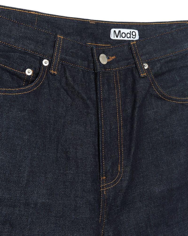 Noon Walk - MOD7