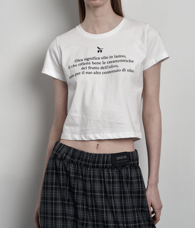 [mnem] olive print cropped t-shirt (white)
