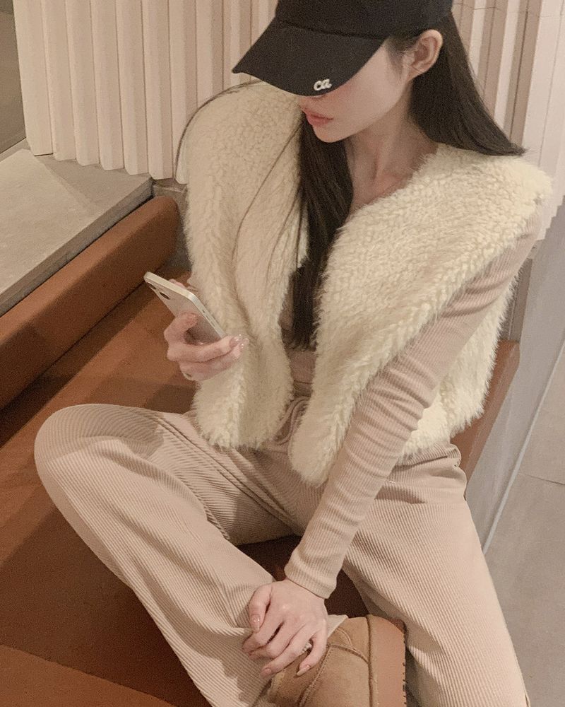 Nokara fur vest
