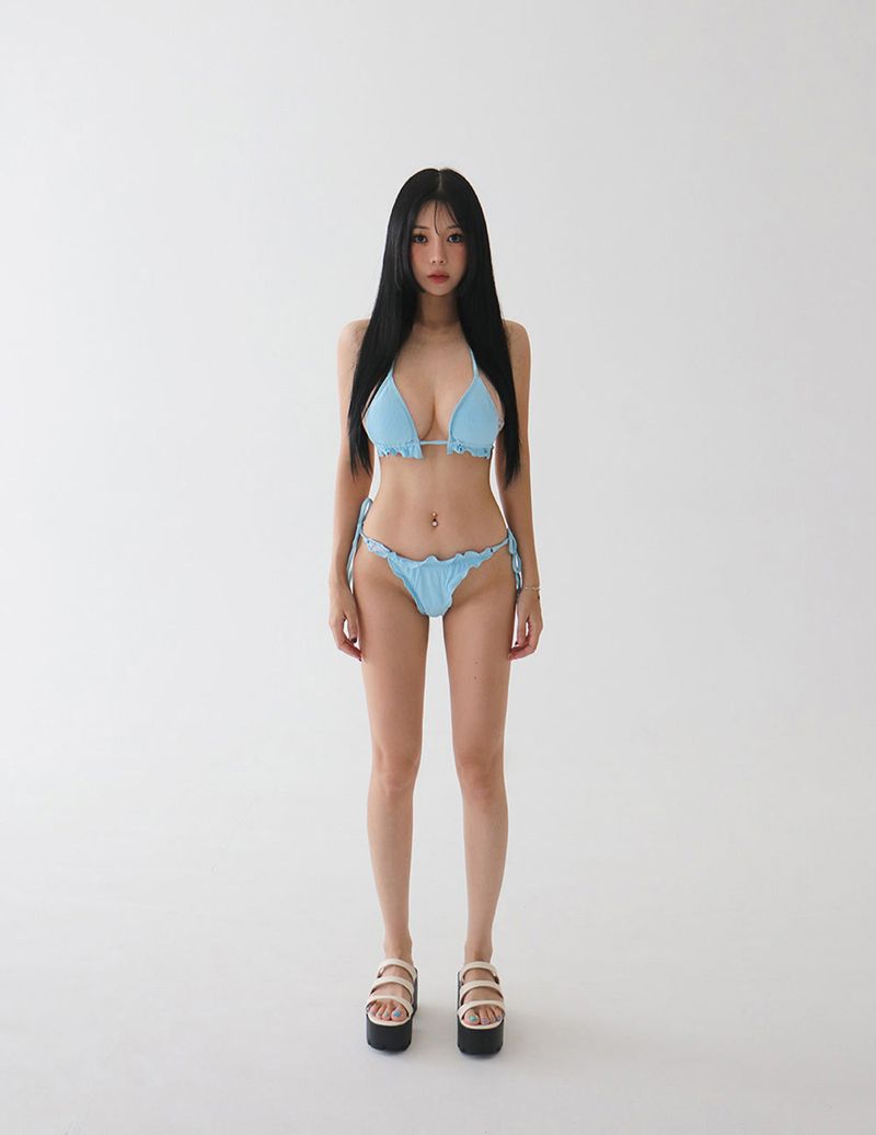 a frill ribbed bikini