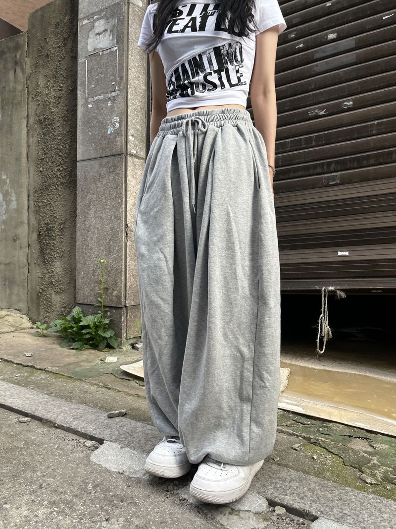 heenytsuki（ヒニツキ）の「Kafka dart banding wide pants（Pants）」