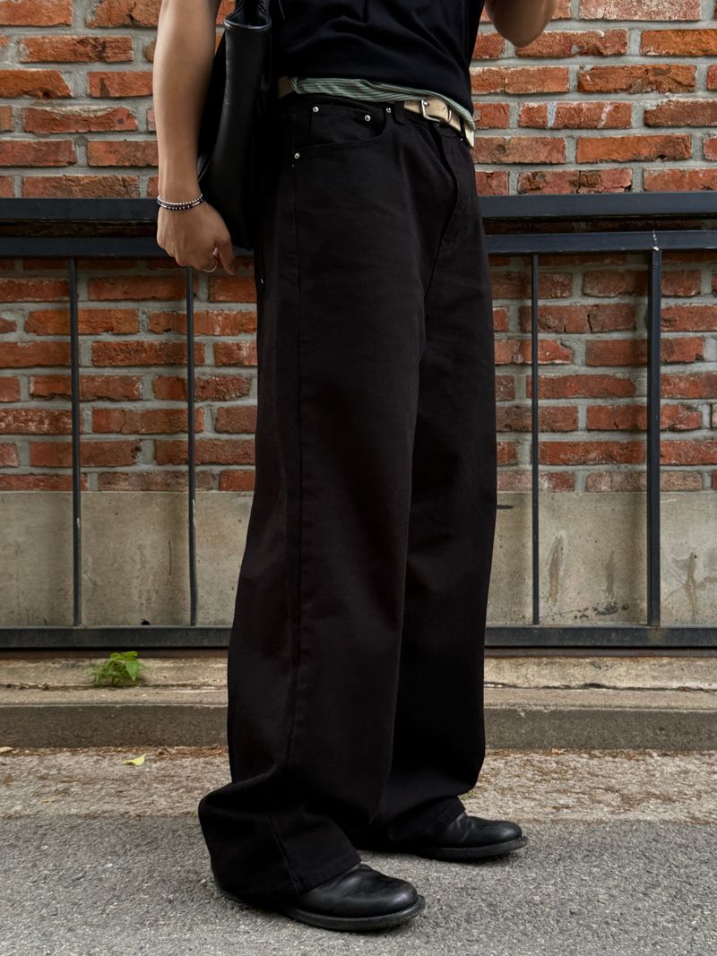 Back pocket stitch semi wide pants