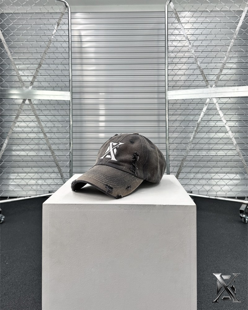 6X（シックスエックス）の「6X Damage Washing Ball Cap (Silver logo)（Hats）」