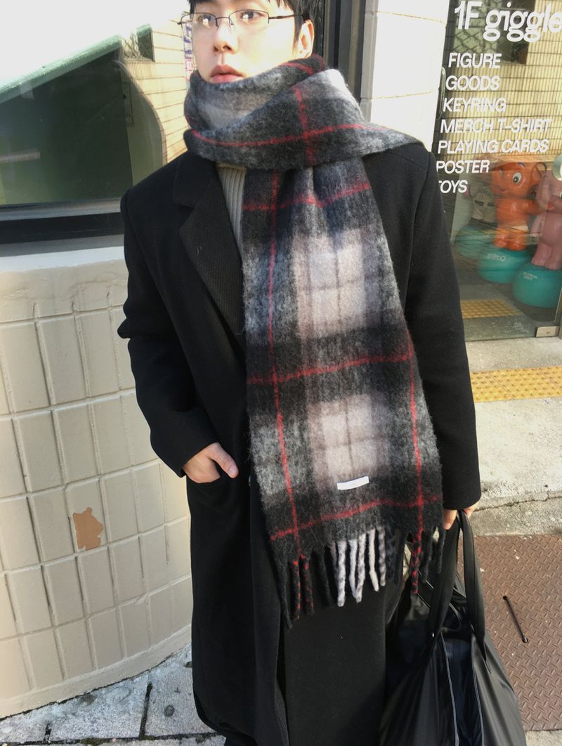 HOLY IN CODE（ホーリーインコード）の「No.1547 wool check muffler (4color)（Fashion Accessories）」