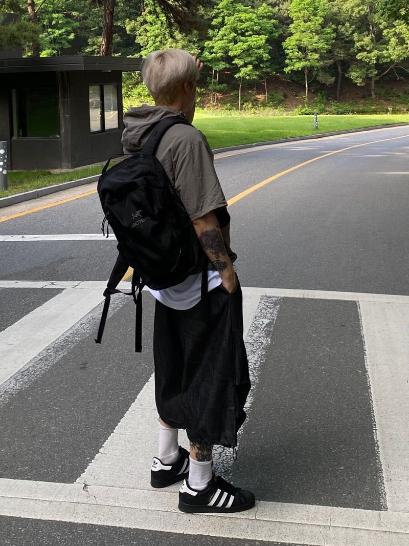 UNAIDUN(アネイダン)の「Nonfade denim half pants 2C(Pants)」