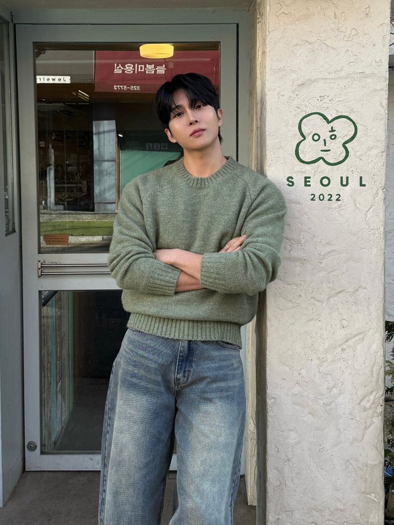 AVAND(アバンド)の「Wool raglan striped knitwear(Tops)」