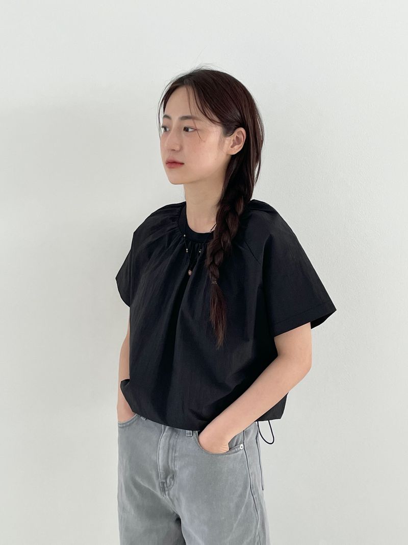 String point short-sleeved