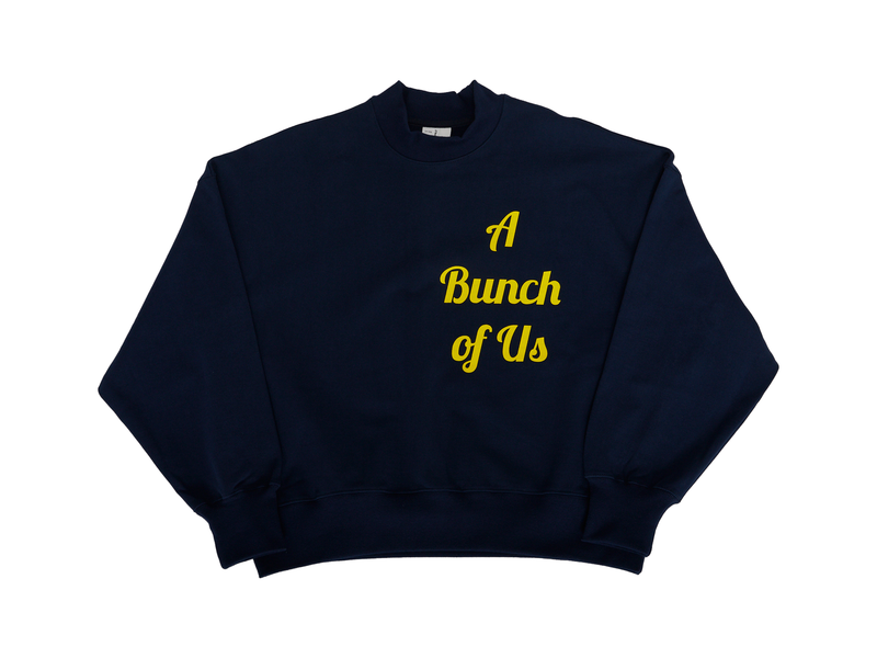 A Bunch of US(エーバンチオブアス)の「ビッグロゴクルーネック(トップス)」