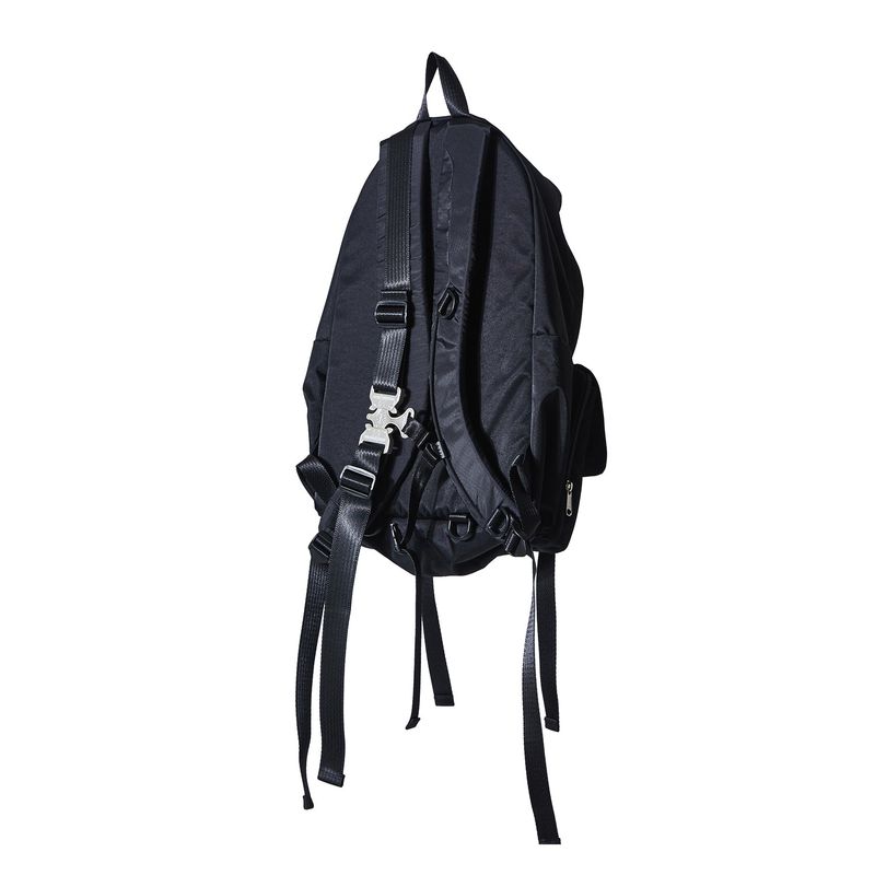 IUGAMAKARAS（イウガマカラス）の「Crow Buckle Backpack（Bags）」
