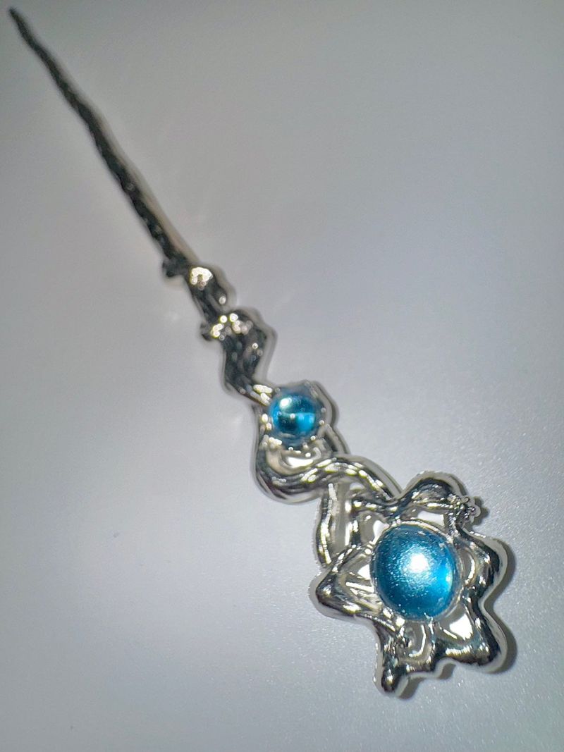 Aurora ornamental hairpin