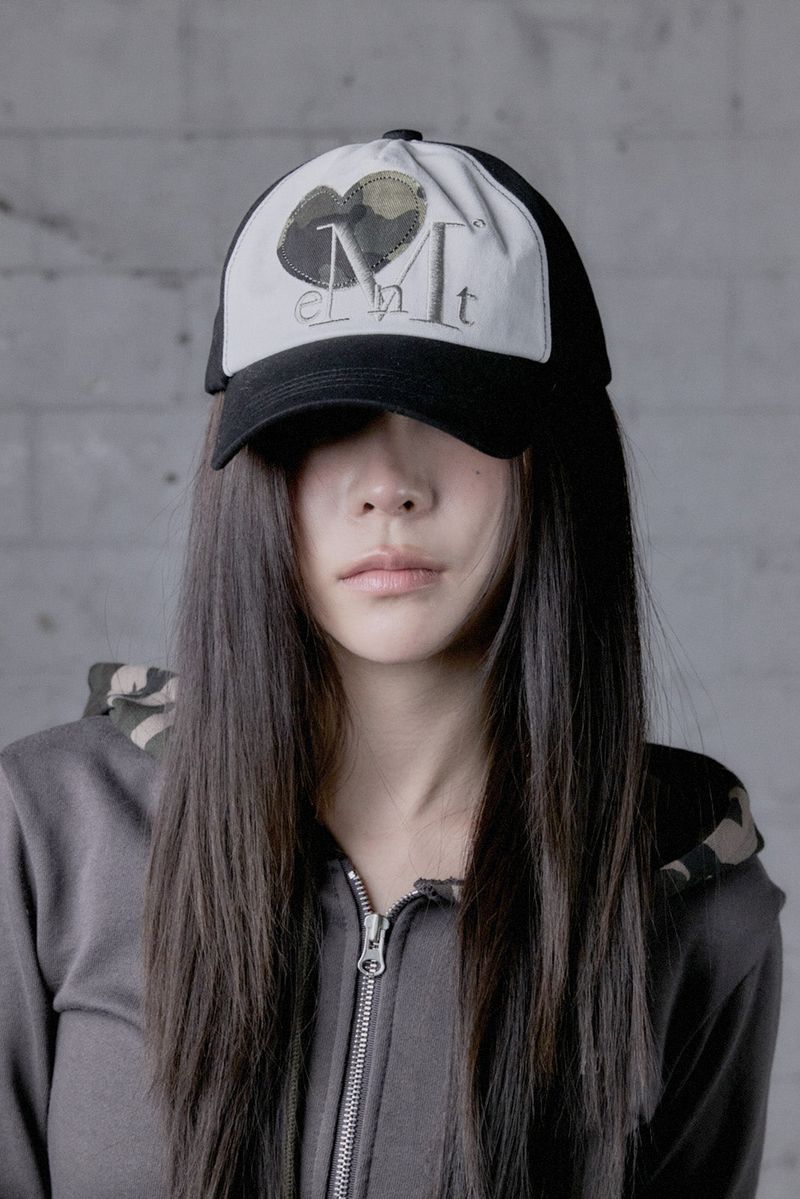 SIGNATURE HEART PATCH BALL CAP (3Color)