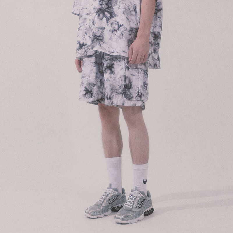 tie-dye cargo shorts_white