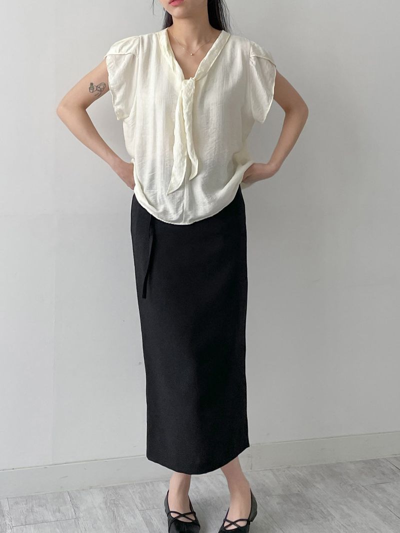 Tulip Tie Short Sleeve Blouse
