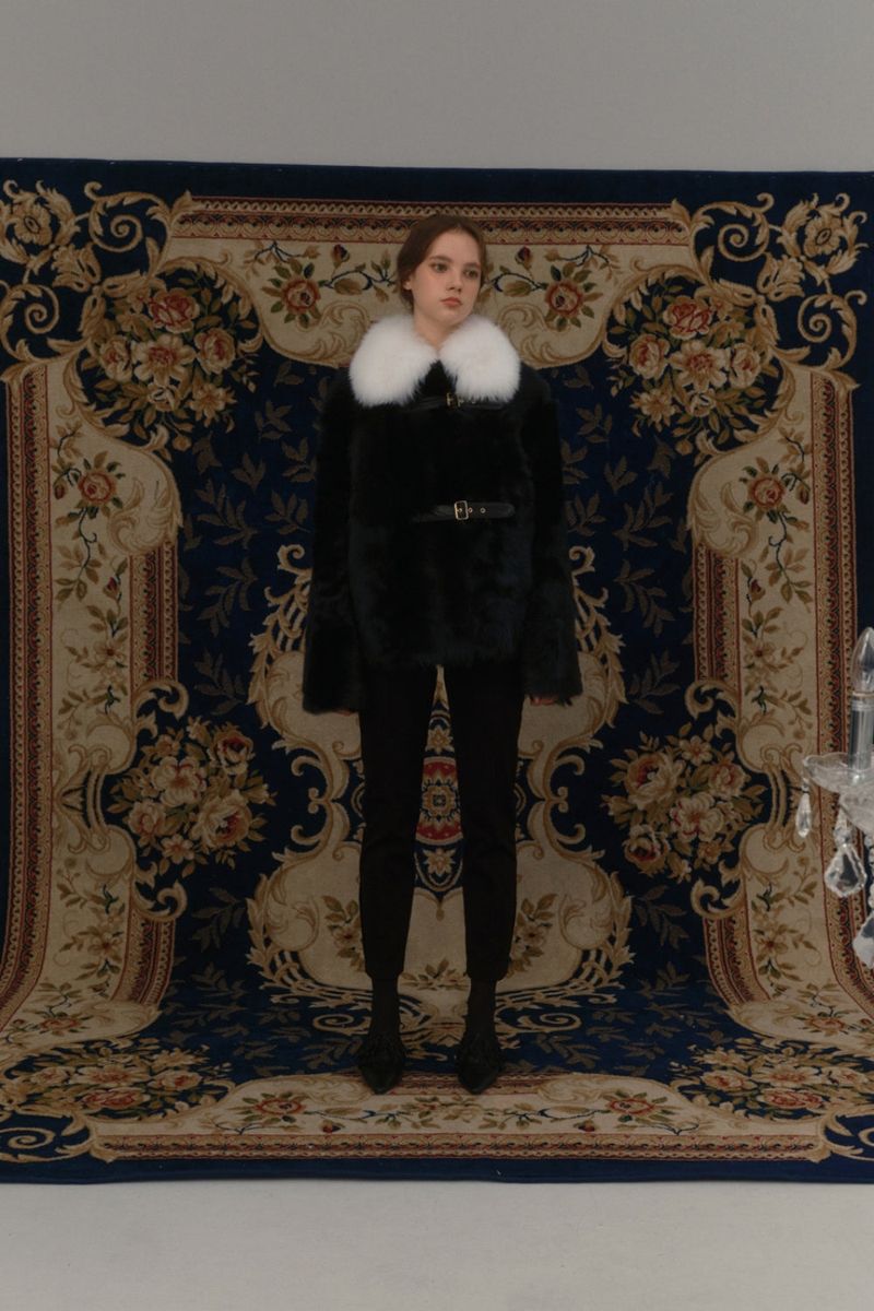 ROMANCHIC（ロマンシック）の「Fox collar fur coat（Jackets/Outerwear）」