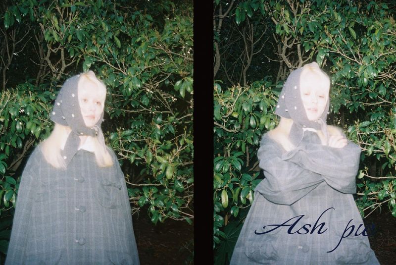 AW25 Loose coat with doll collar