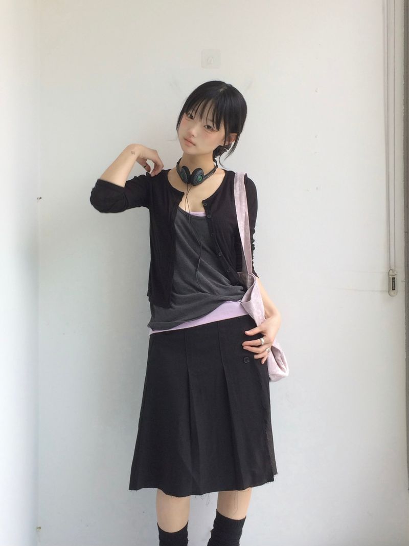ner.ui.bin（ノエビン）の「ナチュラルフィットカラーノースリーブ（トップス）」