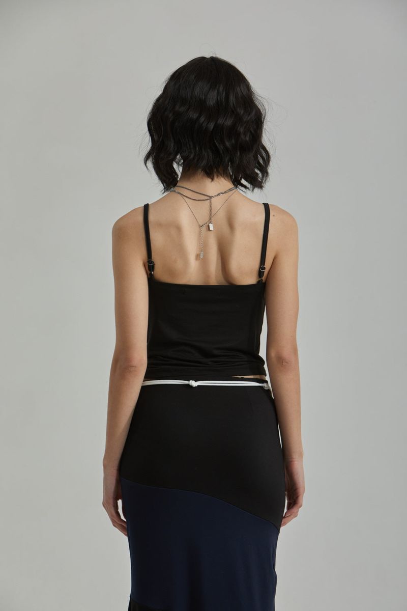 LEADER SLEEVELESS TOP