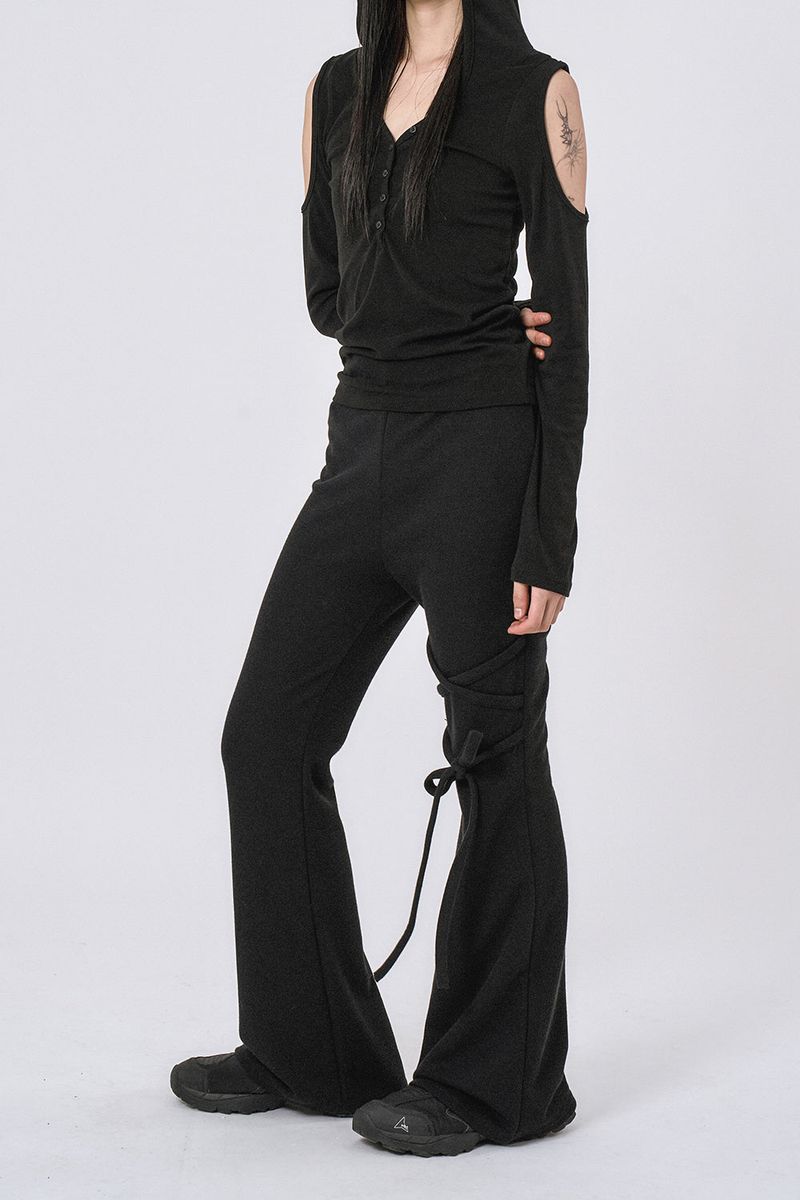 Raucohouse(ラウコハウス)の「Thigh string bootcut banding pants(Pants)」