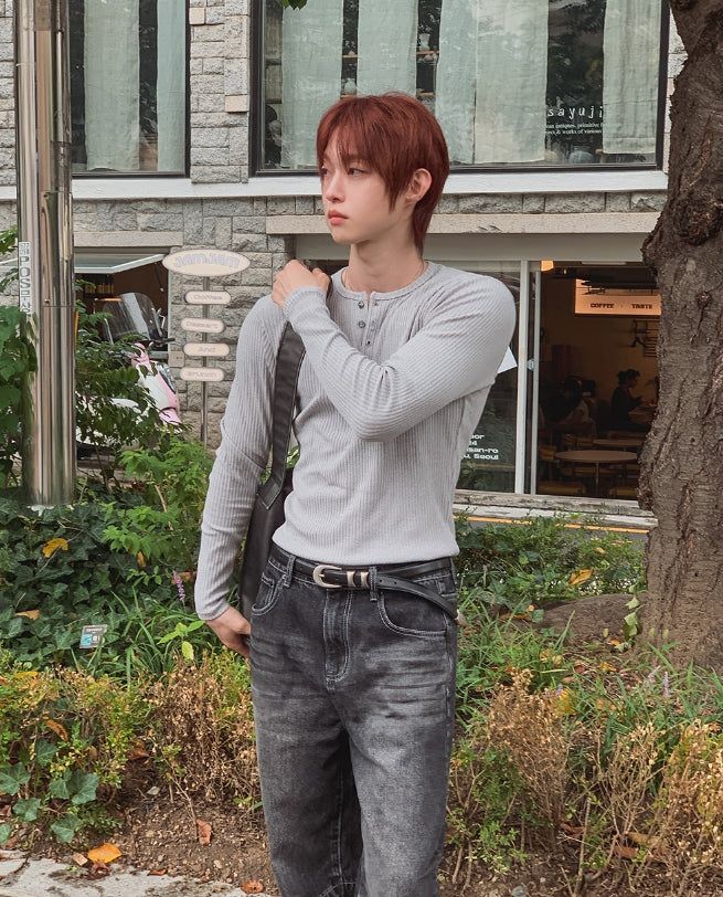 Kanden Ribbed Henley Neck Slim Long Sleeve T-shirt