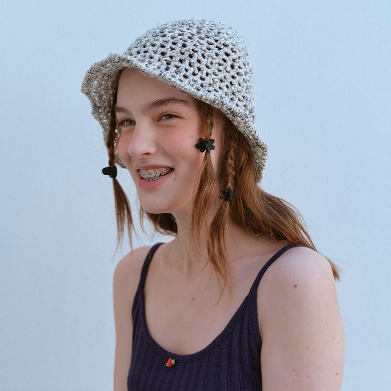 UNEVEN KINT BUCKET HAT