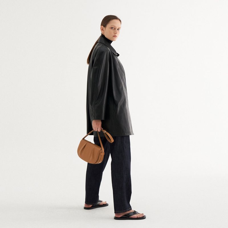 PLEATS FLAP BAG_CARAMEL