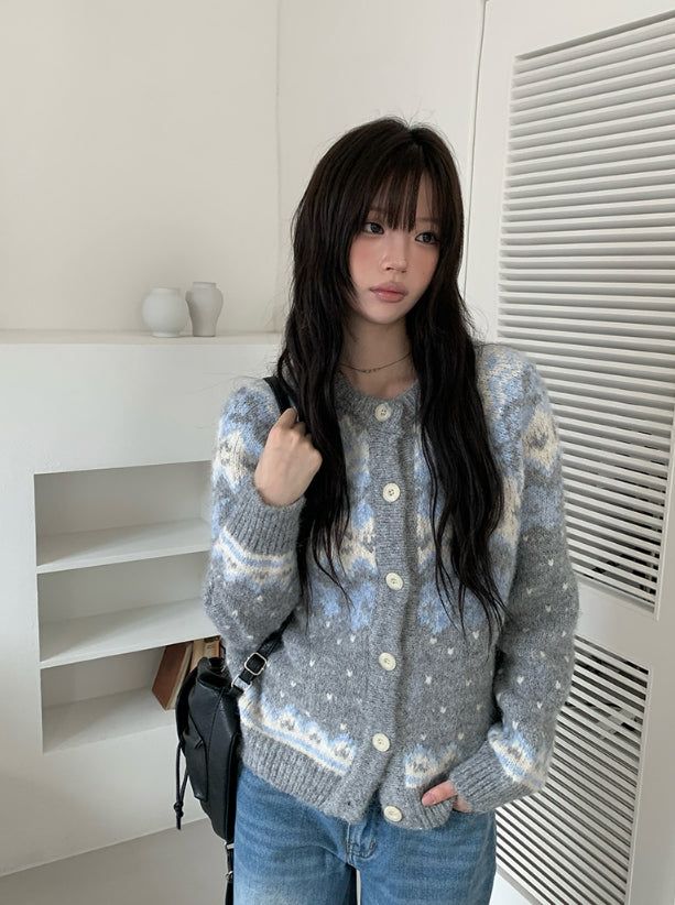 anyonemore（エニーワンモアー）の「Daph Nordic Button Knit Cardigan（Tops）」