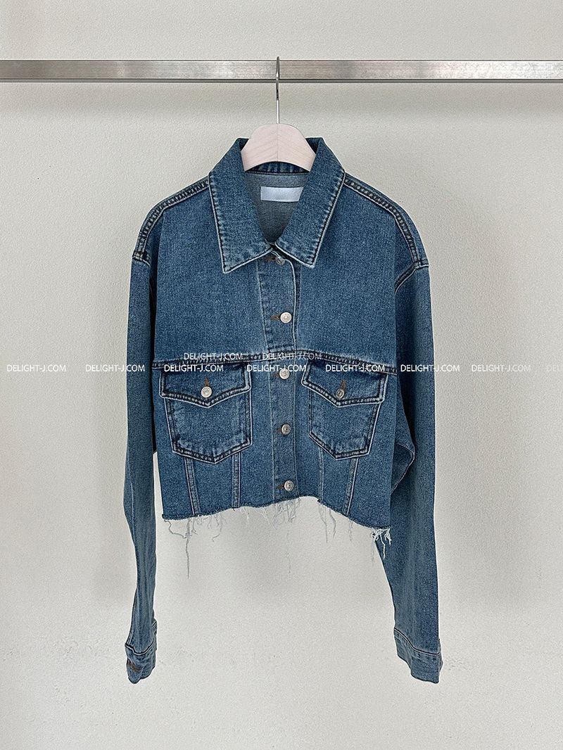 Puppy cropped jean jacket