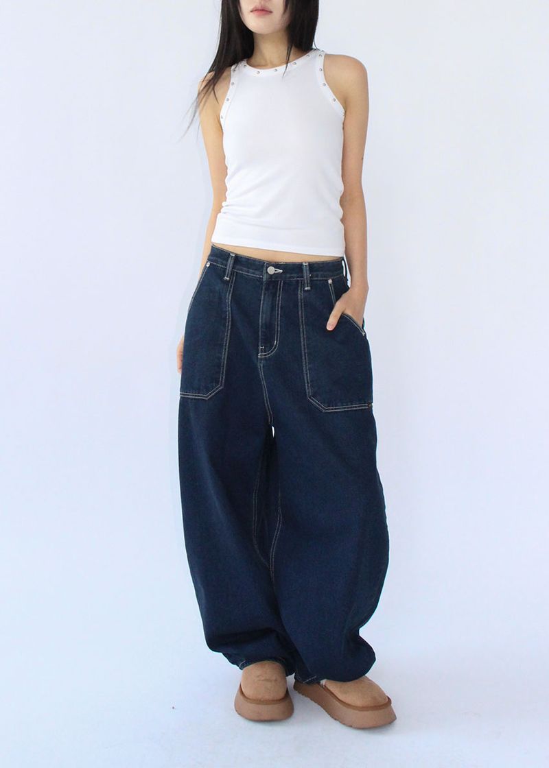STUD SLEEVELESS
