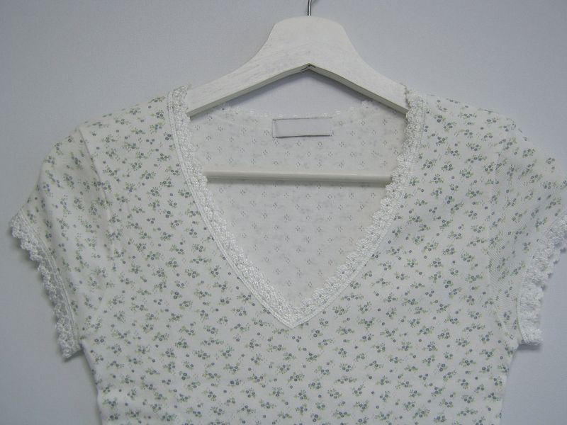 floral v tee