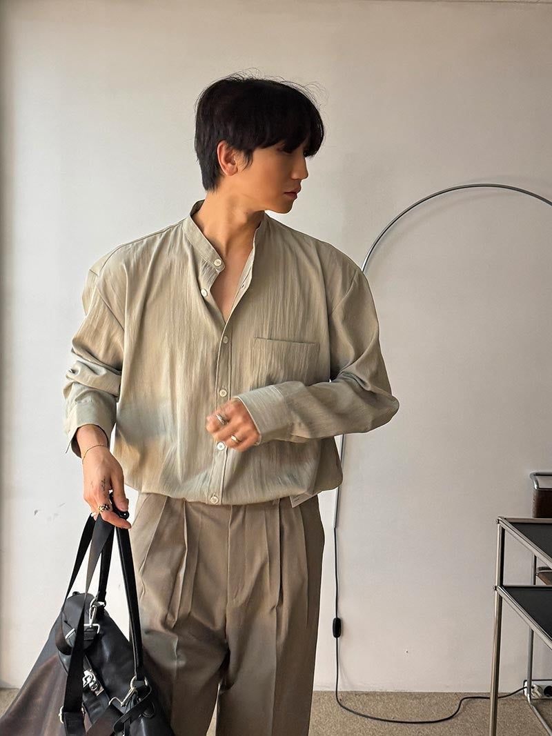 ASCLO（エジュクロ）の「[A-S0291] シルキーバンドカラーシャツ (3色)（Tops）」