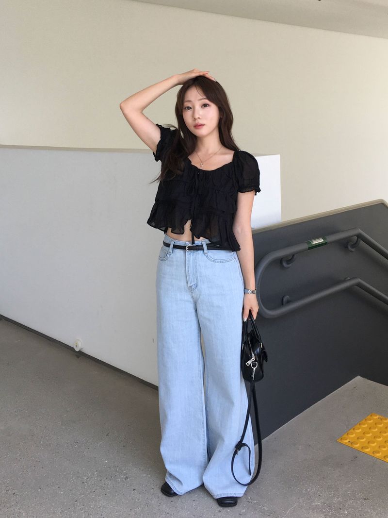 DEARBYME（ディアーバイミー）の「ジーニー ライトブルーブーツカットデニム（パンツ）」