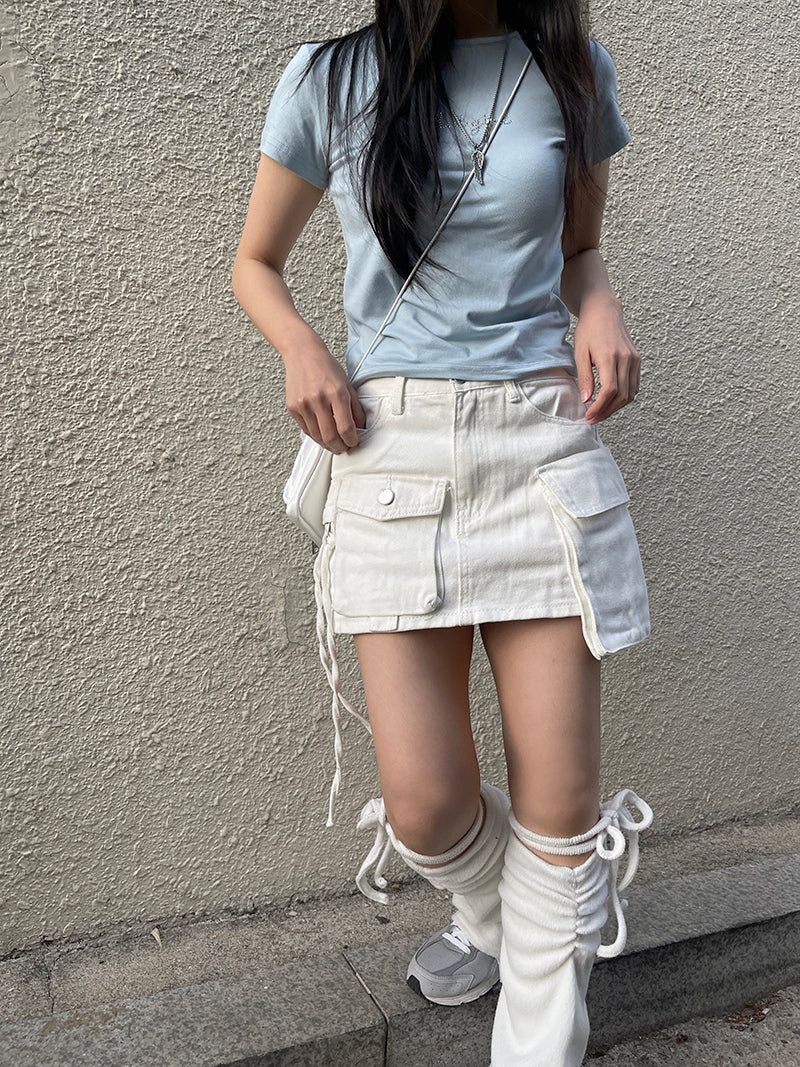 heenytsuki（ヒニツキ）の「Multi-Unbalanced Pocket String Cargo Mini Skirt（Skirts）」