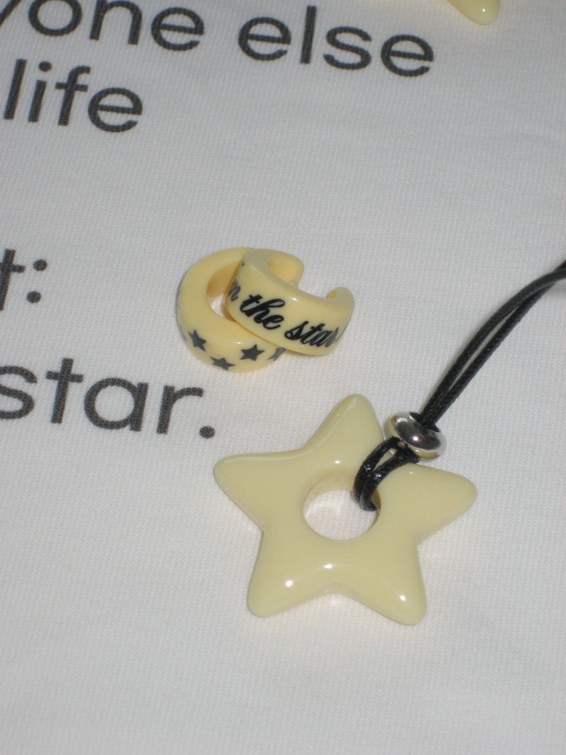 [Formica] Letter earcuff (Yellow)