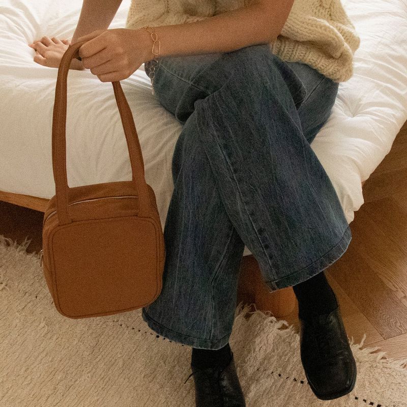 square suede bag _chestnut
