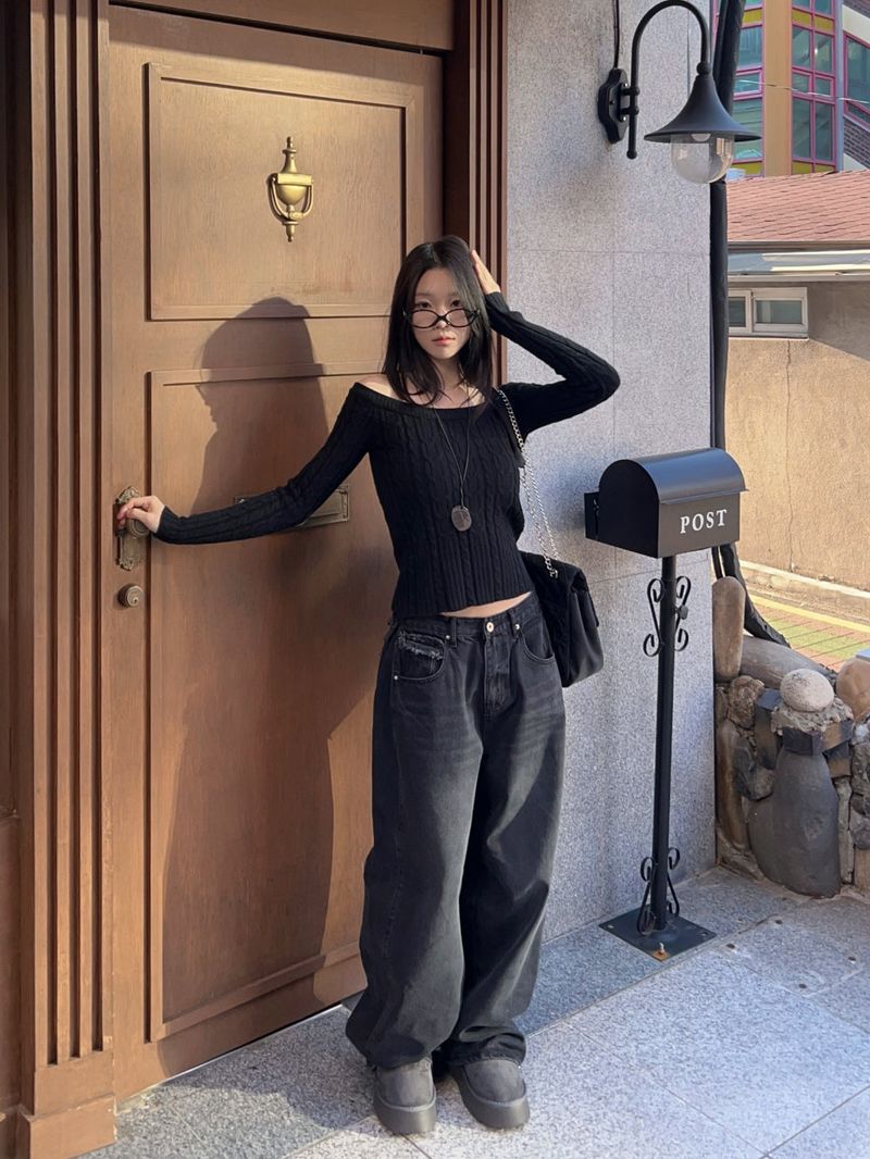 Rough Muse Tassel Ball Stud Wide Long Denim Pants