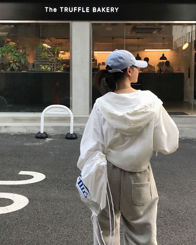 [BELLIDE MADE] Antler, high-neck crop windbreaker