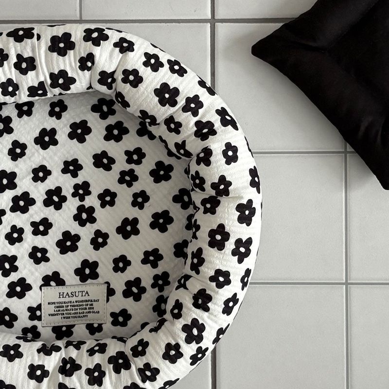 Black Flower basket