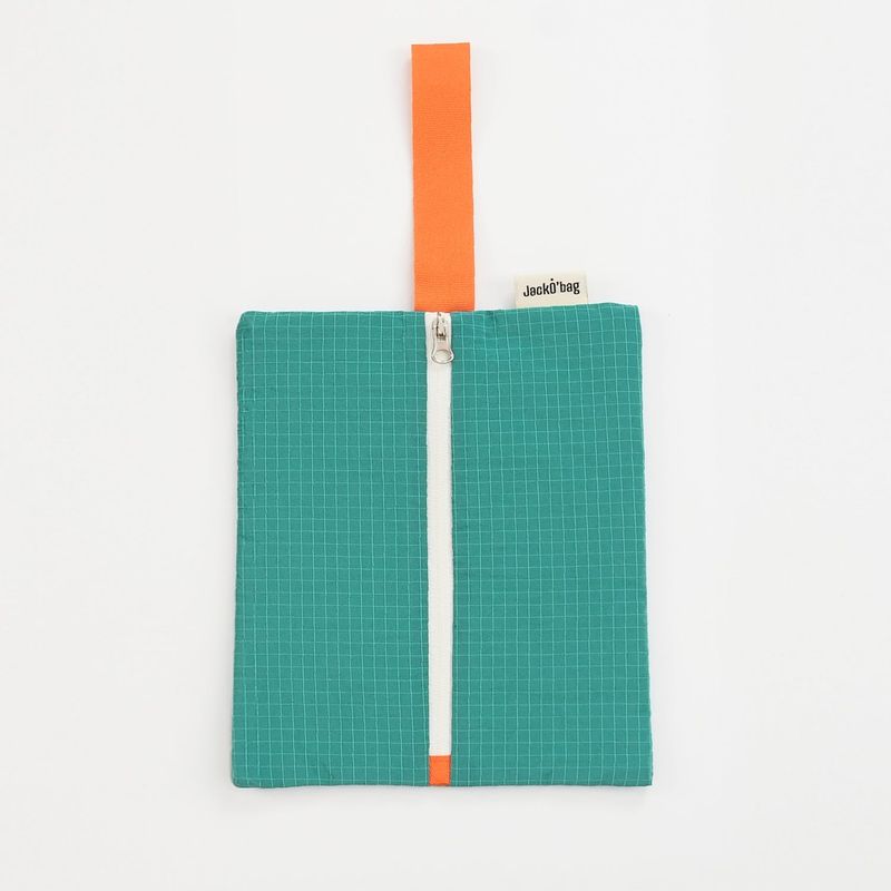 Nylon strap pouch 