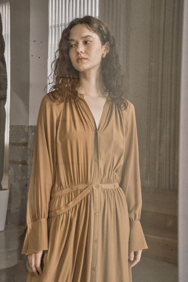MYTHIC DRESS_CAMEL
