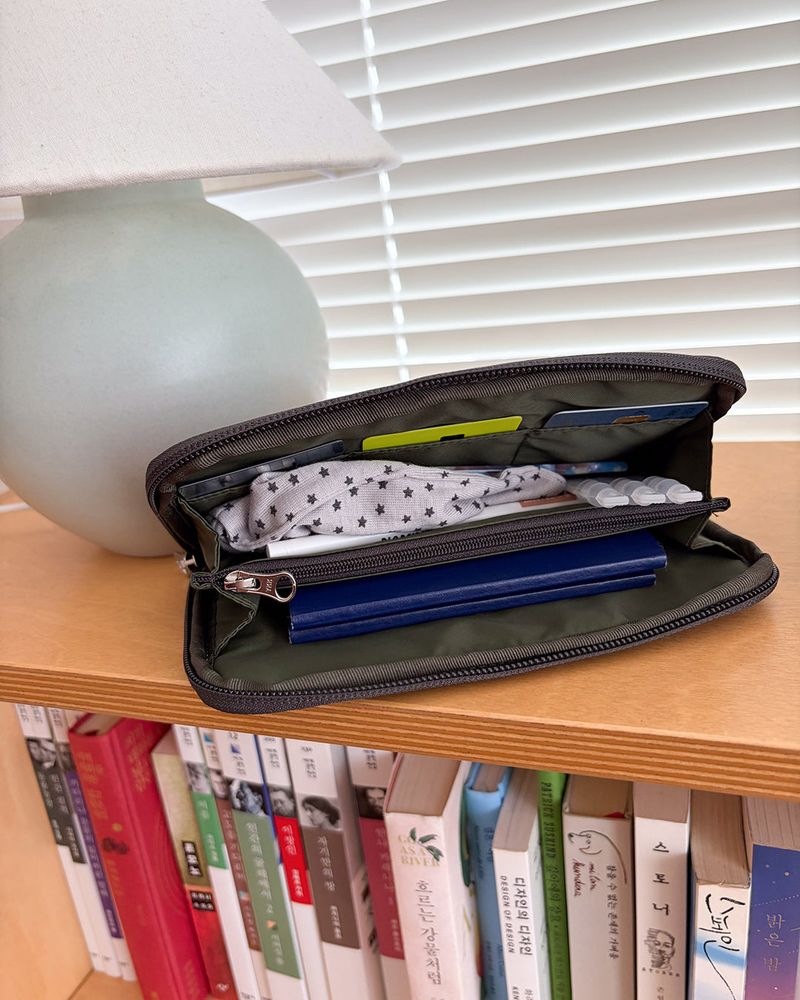 [RFID Block] Travel Wallet (Dot Khaki)⁠