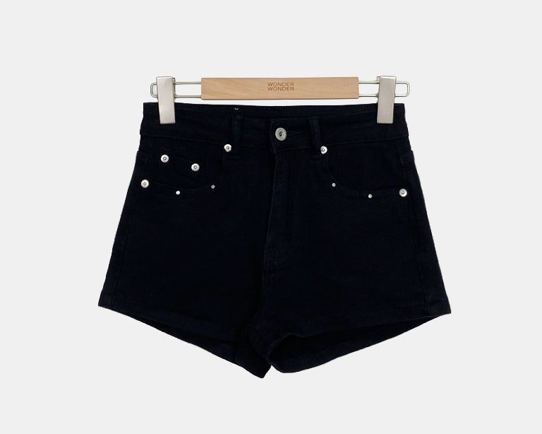 キャビンリベットスタッドショートパンツ