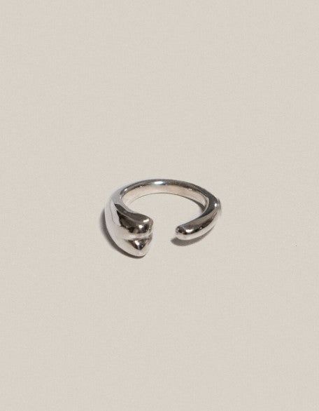 partez（パルテ）の「Hug Ring（Accessories）」