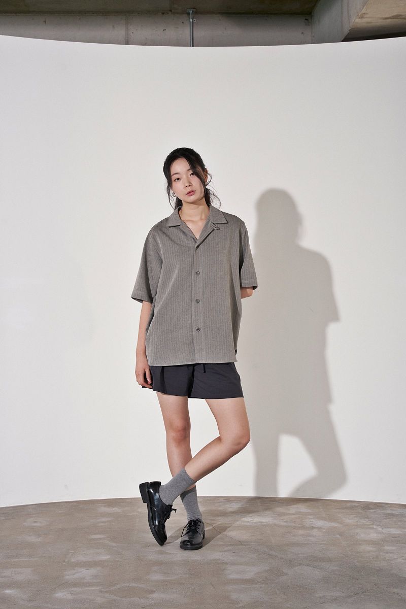 HERRINGBONE LINEN TAILORED 1/2 SHIRT (Black)